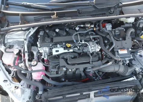 2025 Toyota Prius Xle z USA, uszkodzony, nr VIN JTDACAAU5S3063695